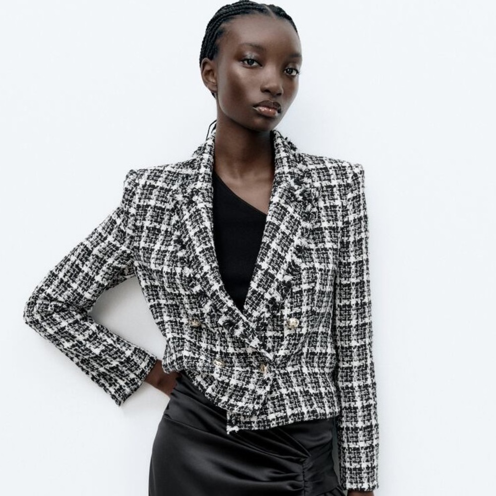 NWOT Zara Cropped Tweed Checkered Blazer in Black and White